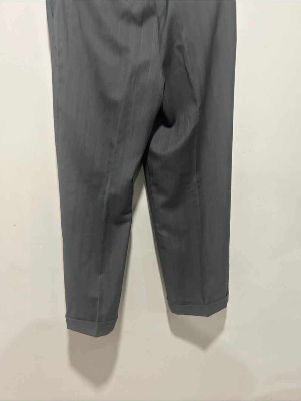Joseph & Feiss Dark Gray Two-Piece Men's Suit - Picture 7 of 15